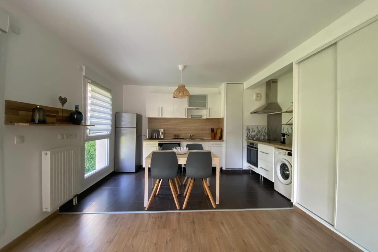 Spacious And Bright Nest In Hérouville-Saint-Clair Exterior photo